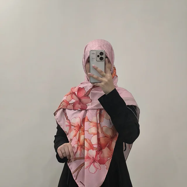 روسری نخ چهارفصل آسادخت - کد 1008