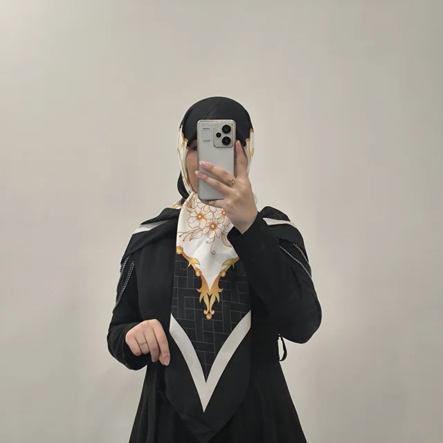روسری نخ کجراه آسادخت - کد 1009