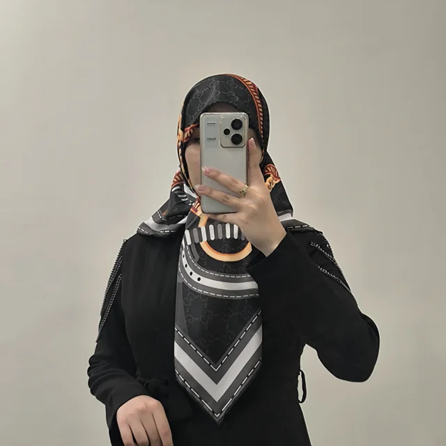 روسری نخ چهارفصل آسادخت - کد 1020