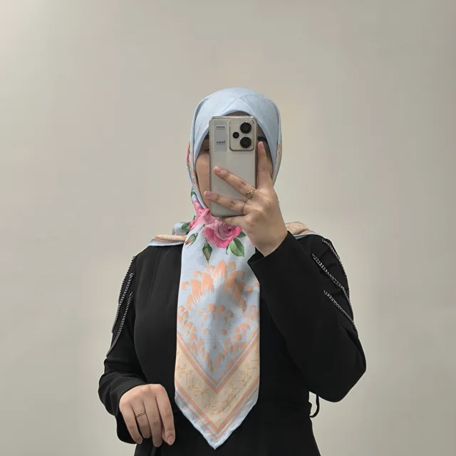 روسری نخ چهارفصل آسادخت - کد 1006