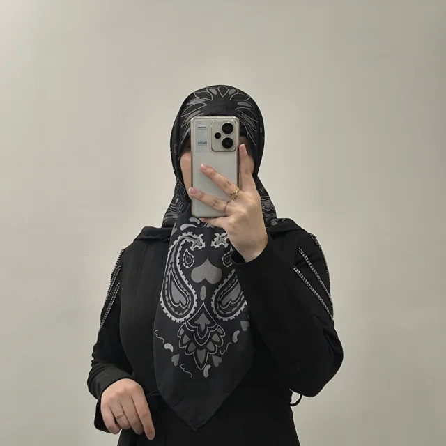 روسری نخ چهارفصل آسادخت - کد 1005